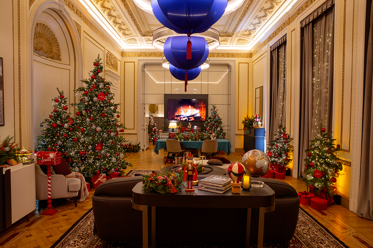 I migliori allestimenti natalizi 2025 degli hotel: Castiglion del Bosco