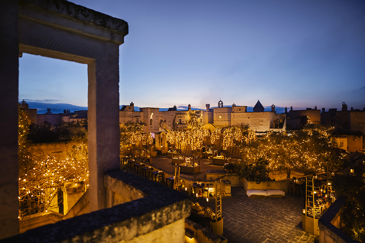 I migliori allestimenti natalizi 2025 degli hotel: Castiglion del Bosco