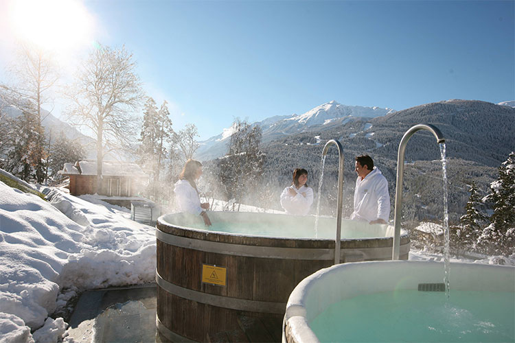 Neve, sci, cene stellate e relax termale Una stagione invernale vincente a Bormio