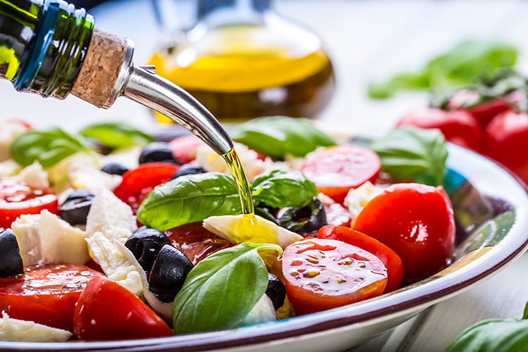 Dieta mediterranea alleata nella lotta ai tumori. E aiuta anche il turismo