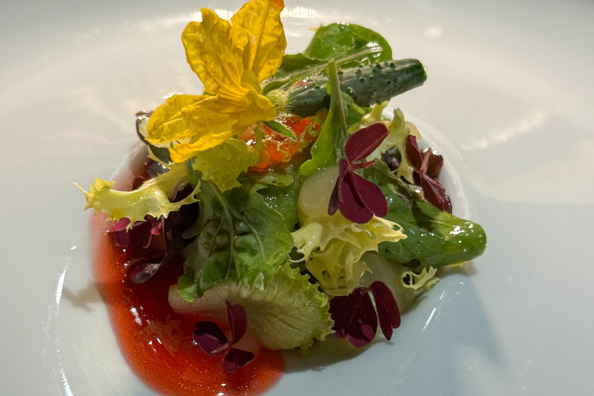 Dalla terra, non dalla tradizione. L’etica in cucina secondo Agli Amici