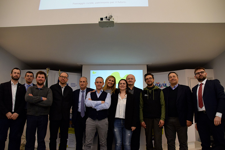 In tanti alla presentazione del dossier - Paesaggi rurali storici, la Lessinia prepara un dossier per farne parte