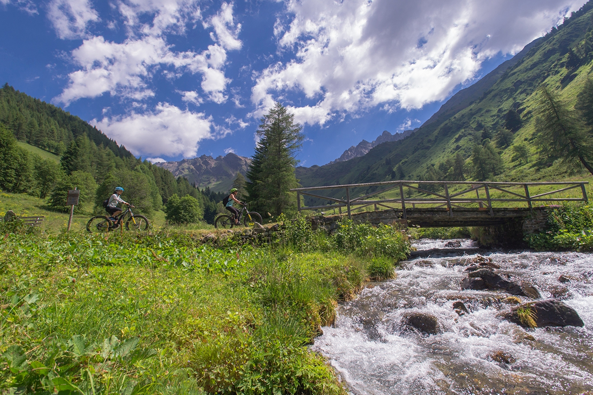 Pontedilegno Tonale. Foto: Mauro Mariottii1 Pedalando senza fretta nei luoghi più incantevoli della provincia di Brescia