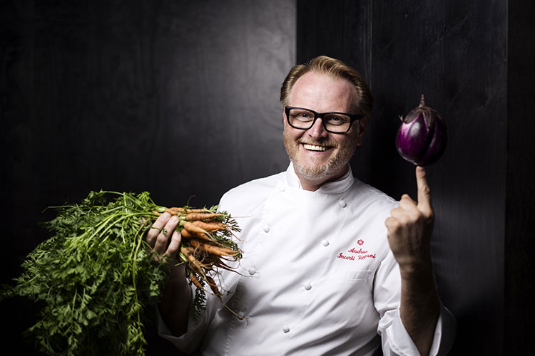 Andrea Incerti Vezzani. Foto: Bruno Giacomo - Pranzi e cene d&rsquo;autore a casa: le collezioni degli chef