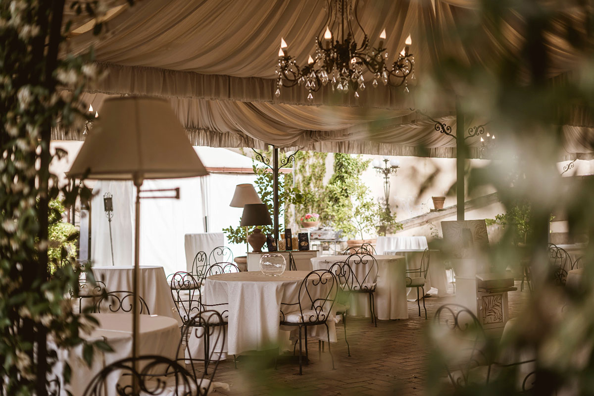Il nuovo ristorante In Villa Cucina di pesce tra i Castelli Romani