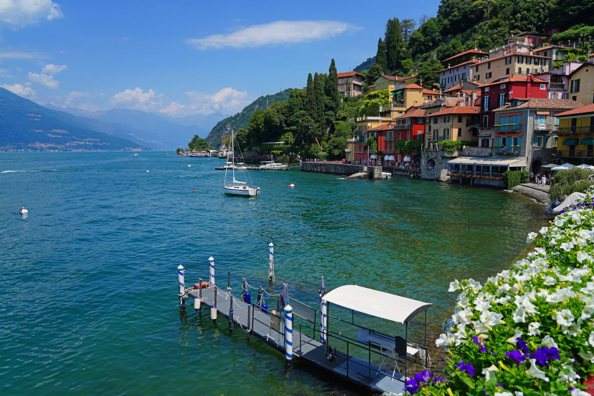 Overtourism a Varenna? Per gli albergatori mancano trasporti sul lago di Como