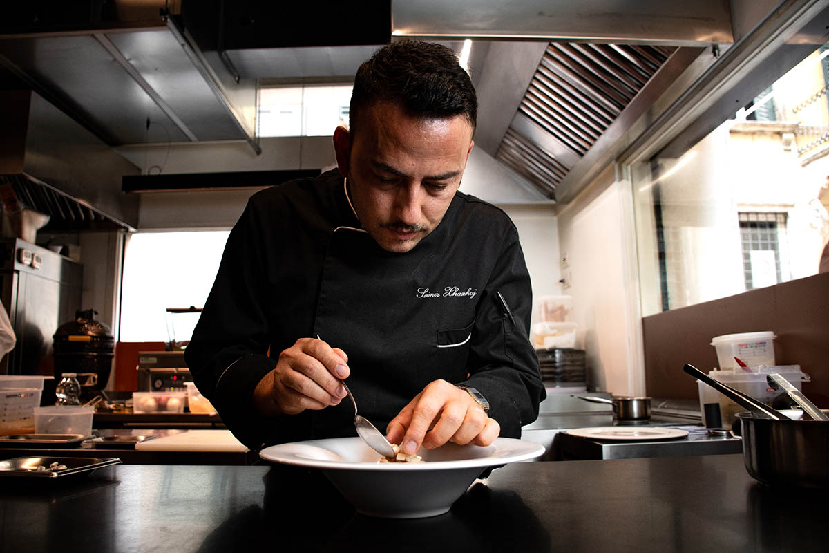 Saimir Xhaxhaj Mi piace o non mi piace&hellip; Mai provato una cena al buio?