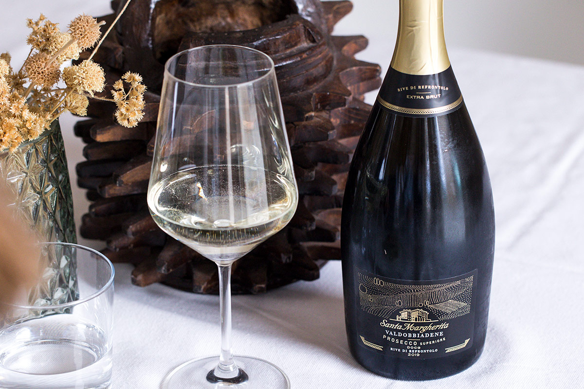 Prosecco Superiore Extra Brut “Rive di Refrontolo” Il Prosecco Superiore Docg Santa Margherita compie 70 anni