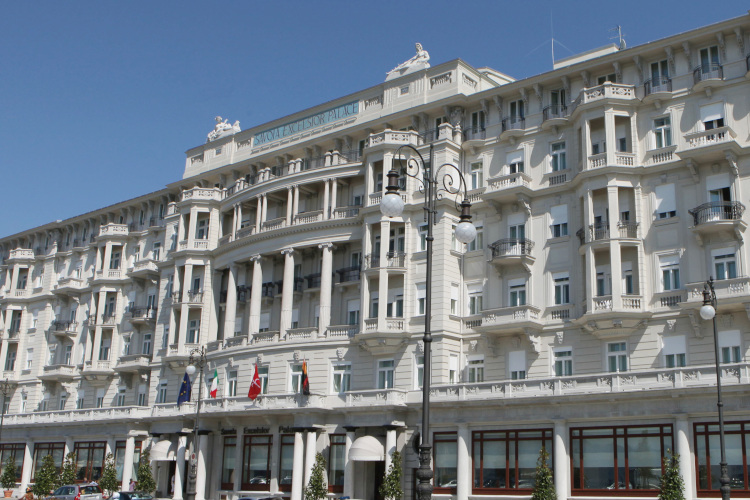 Savoia Excelsior Palace a Trieste, il fascino immutato del grand hotel