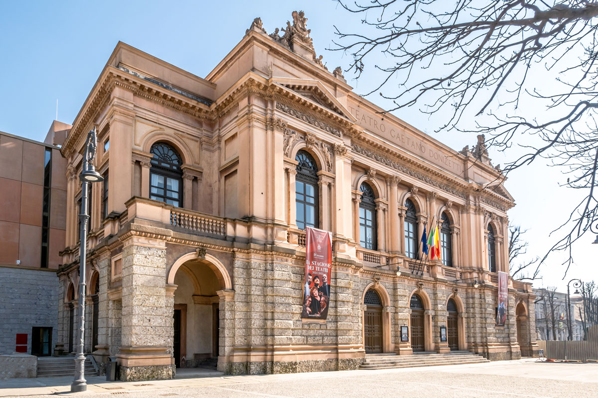 [Capitale della Cultura... a tavola]: Teatro e Torta Donizetti