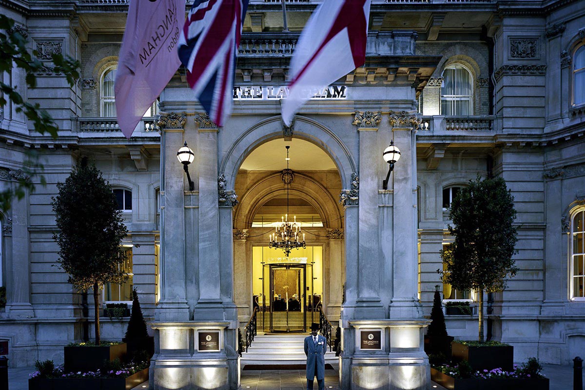 The Langham Hotel - Londra Non credi ai fantasmi? Prima di dirlo, dormi in uno di questi hotel!