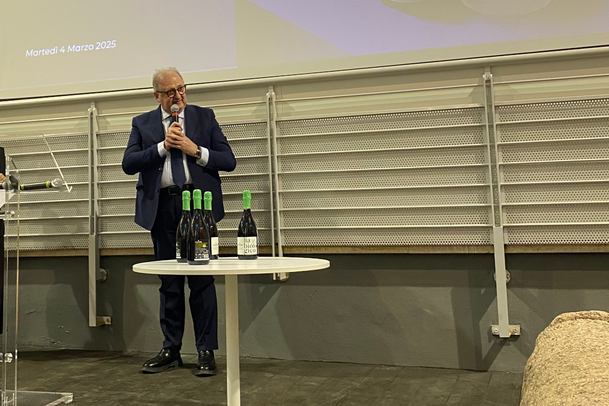 Vini Emilia Igt: c'è la fascetta anticontraffazione con “Passaporto digitale”