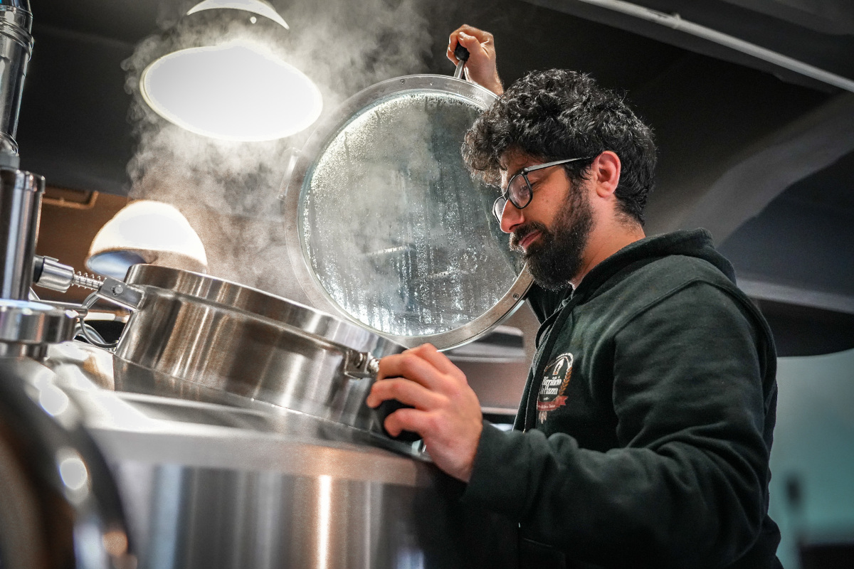 Birrificio La Piazza: dove la birra artigianale incontra la formazione e il mestiere