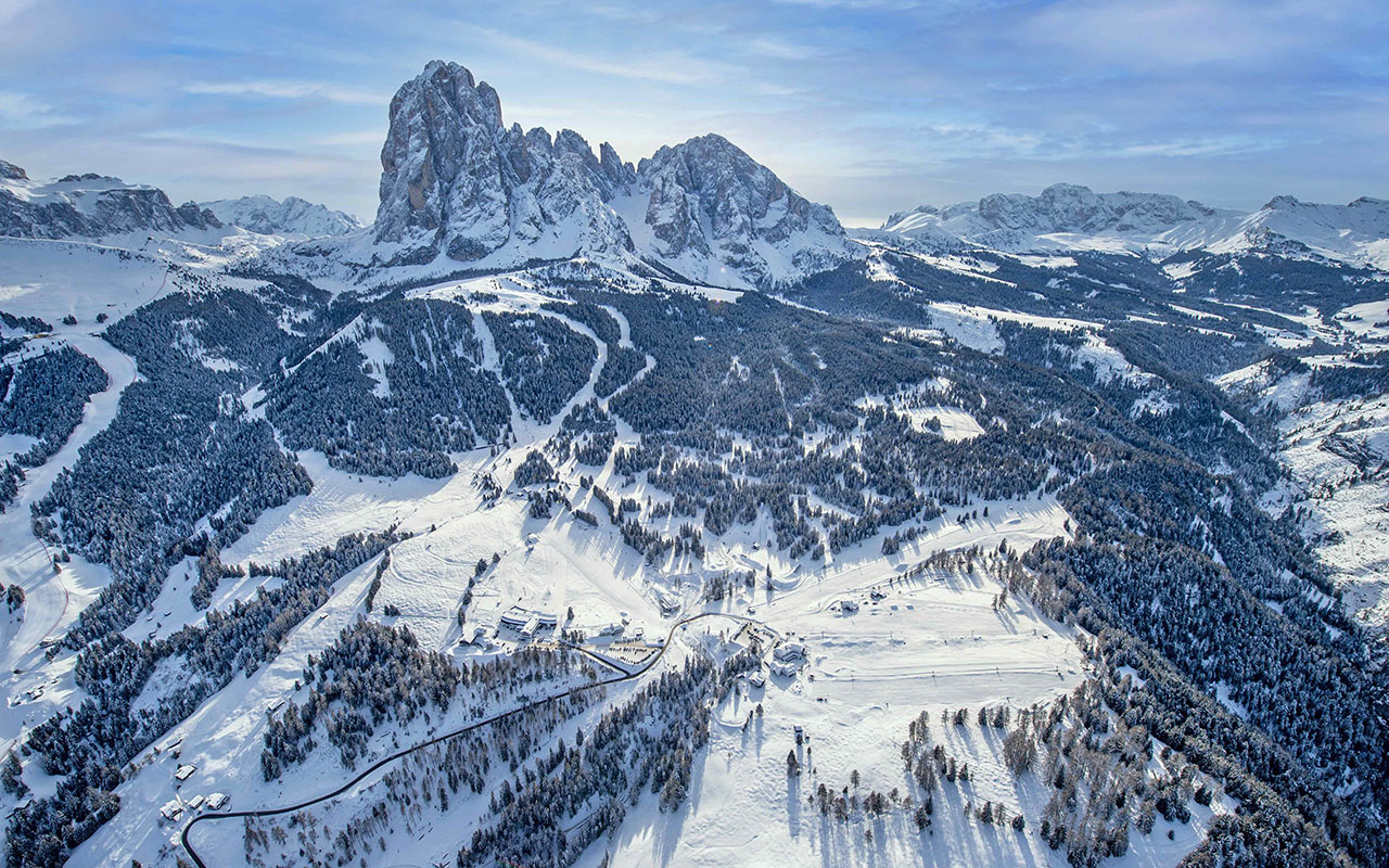 Monte Pana, Val Gardena Foto: DOLOMITESValgardena Si torna a sciare in Val Pusteria e Val Gardena! ecco le offerte e le piste