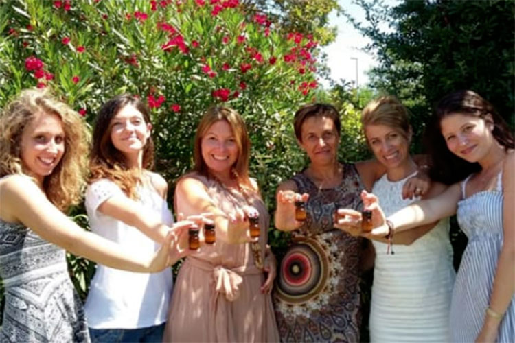 (VeNice, la startup rosa che crea cosmetici dagli scarti alimentari)