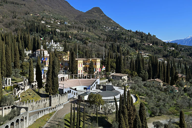 Il Vittoriale degli Italiani eretto nel 1921 a Gardone Riviera da Gabriele d’Annunzio Quante cose da fare a Brescia Tra storia, arte, natura e gite