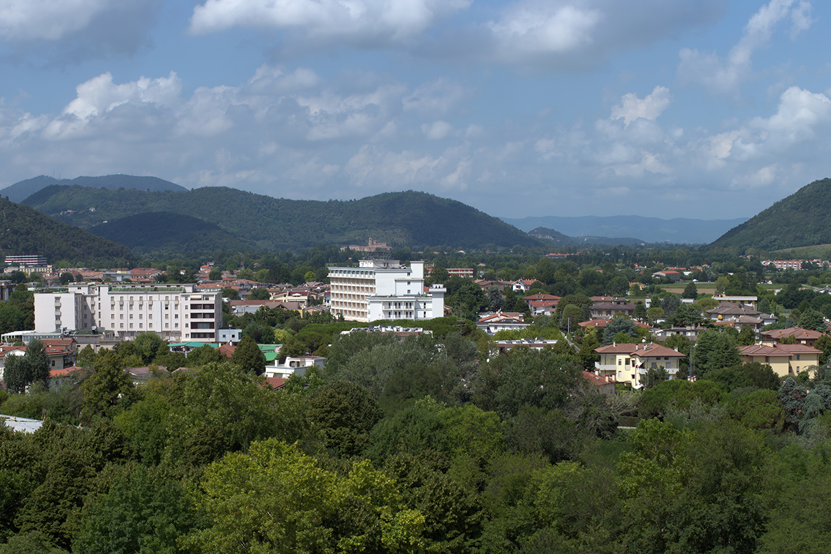 Una vista panoramica di Abano Terme Padova, nell'area terme 110 contagi. Coinvolti anche 7 hotel