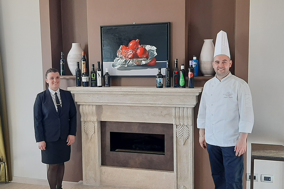 Andrea Impero con l'addetta di sala Maria Antonella Di Renzo Borgobrufa SPA Resort: benessere assoluto nel cuore dell’Umbria