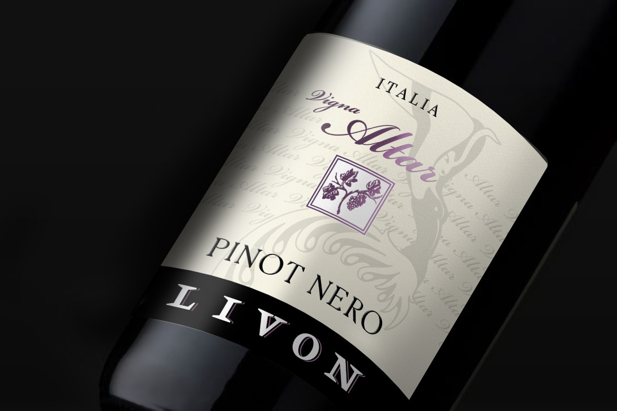 A Vinitaly debutta “Vigna Altar 2023”, il primo Pinot Nero del Collio di Livon