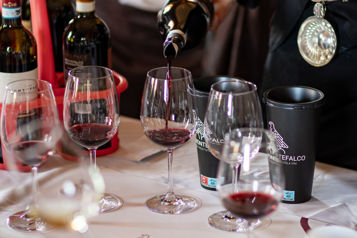 Montefalco e il coraggio della presa d’atto in tempi duri per il vino