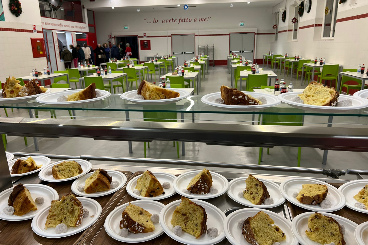 Acquolina ha preparato una cena per 150 ospiti dell'Ostello Don Luigi Di Liegro Il ristorante Acquolina regala una cena stellata ai bisognosi