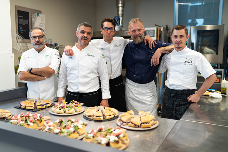 Carlo Di Cristo, Cristian Zaghini, Nicola Ascani, Gabriele Bonci e il suo aiutante Andrei George (L&rsquo;arte dell&rsquo;impasto si apprende con impegno e aggiornamento)