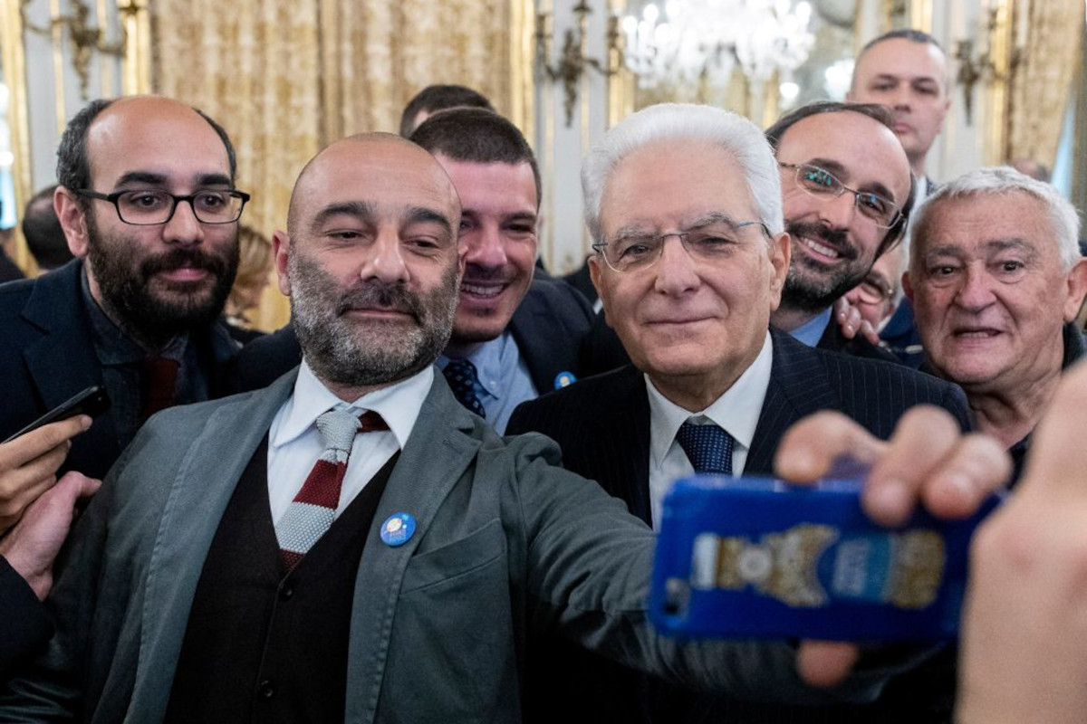 Avanzi Popolo premiato dal presidente della Repubblica Sergio Mattarella nel 2018 Avanzi Popolo, volontari in azione contro lo spreco di cibo ai matrimoni