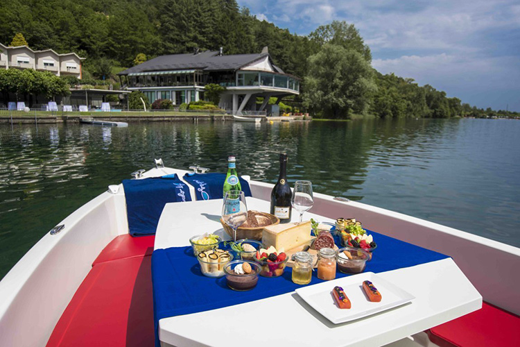 La Barchetta gourmet di Marco Sacco - Il pic-nic gourmet di Sacco Cibo e turismo in riva al lago