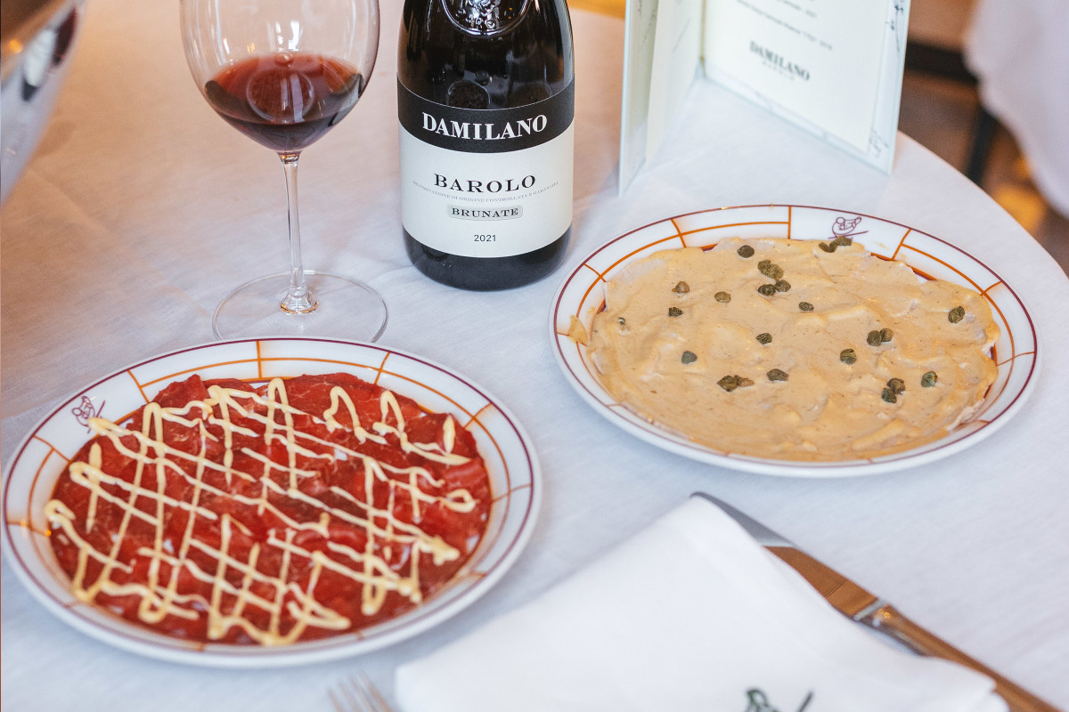 A Casa Cipriani un brindisi alle Langhe con il Barolo 2021 di Damilano