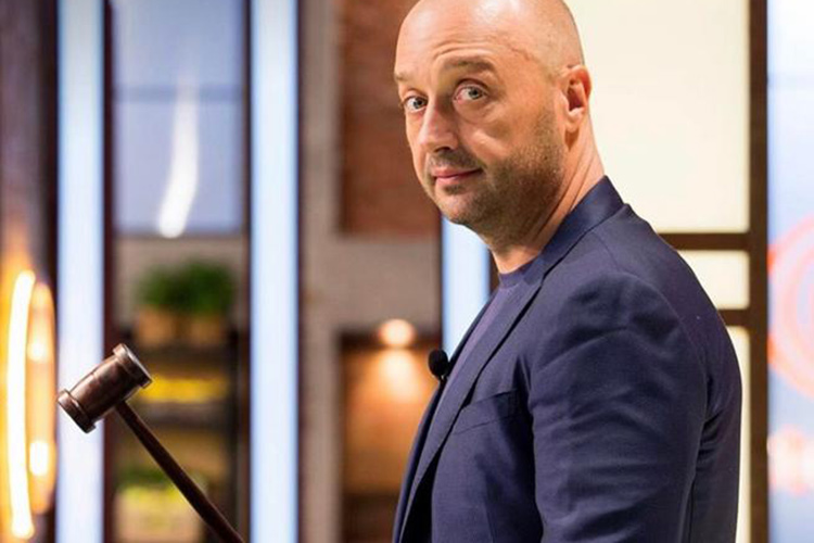 Da Masterchef a naufrago: Bastianich pronto a sbarcare sull'Isola dei Famosi?