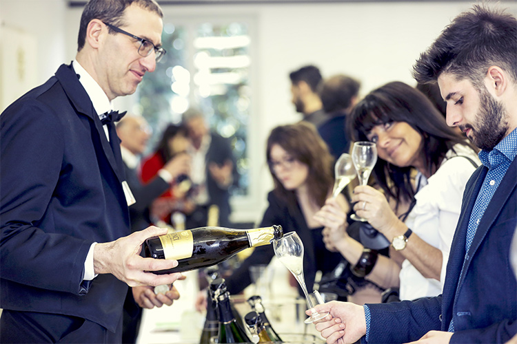 (Bollicine in Villa A marzo la seconda edizione)