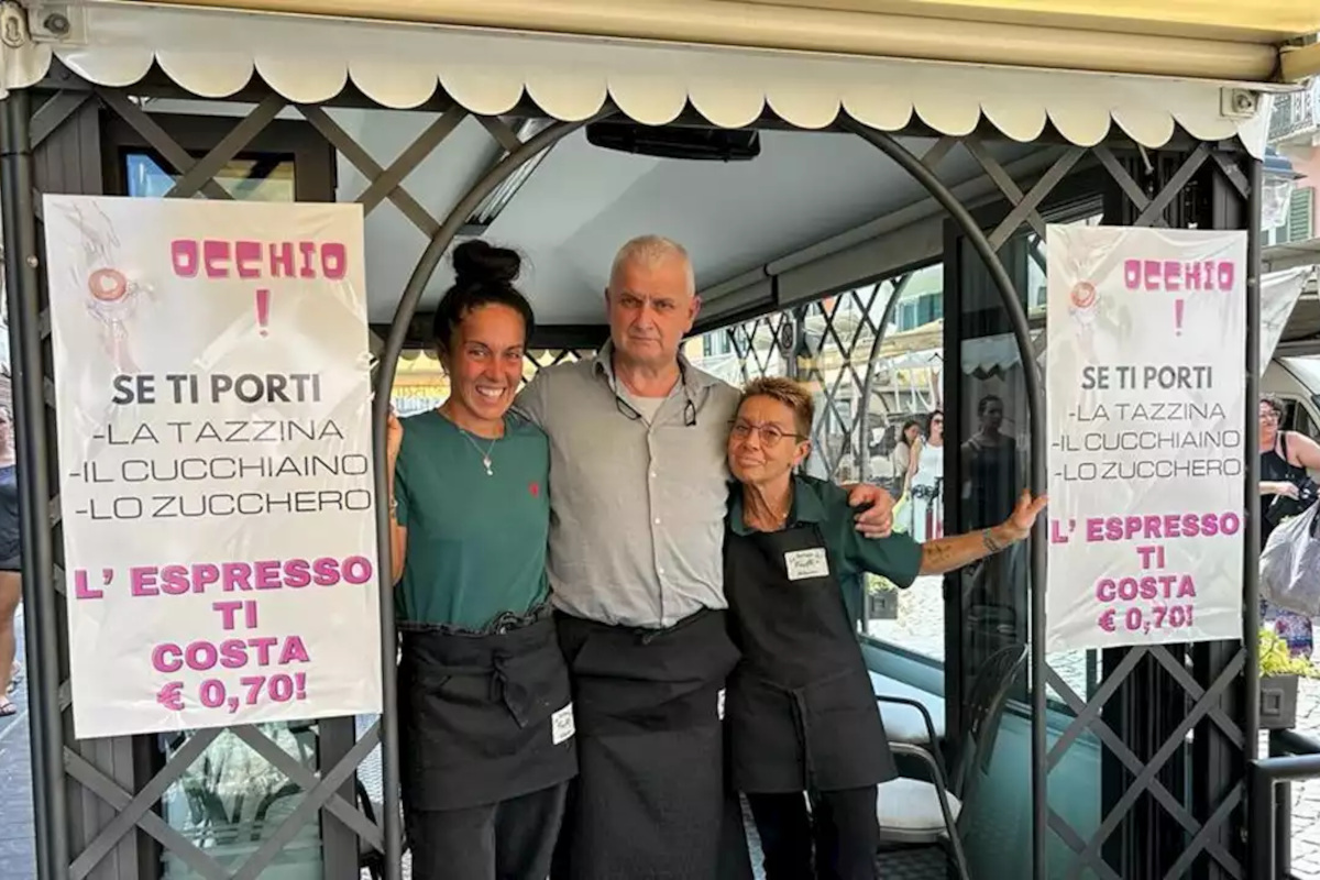 Porti la tazzina da casa? Il caffè lo paghi di meno in un bar in Liguria