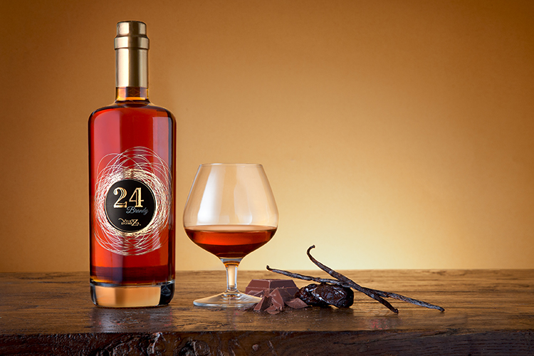 (Brandy 24 Nuovo distillato di Villa Domizia)