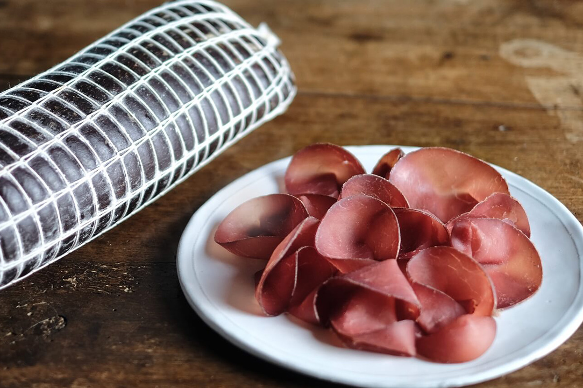 La bresaola  Il cibo ideale per gli sportivi? La bresaola!