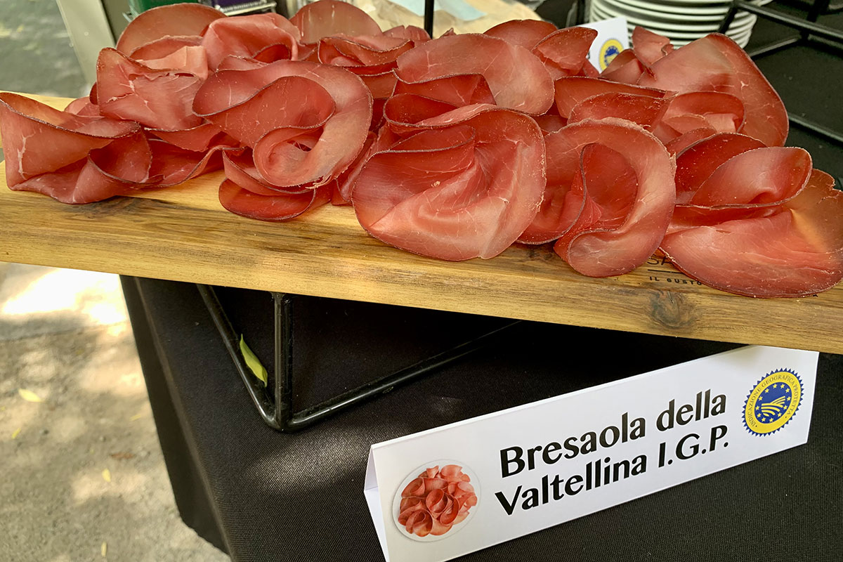 Pane e bresaola, dieci percorsi in bicicletta per “assaporare” la Valtellina