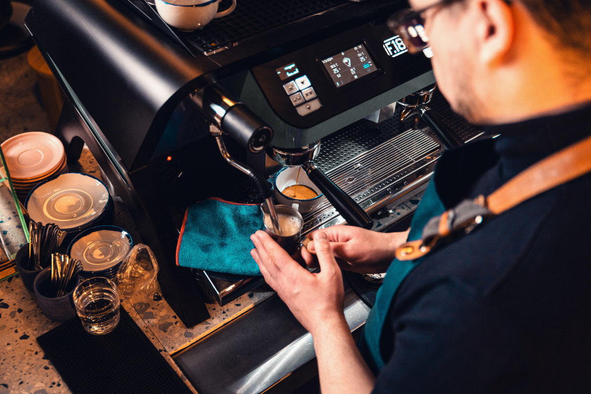 Fare il barista non è un lavoretto: è un mestiere che richiede cultura (e formazione)