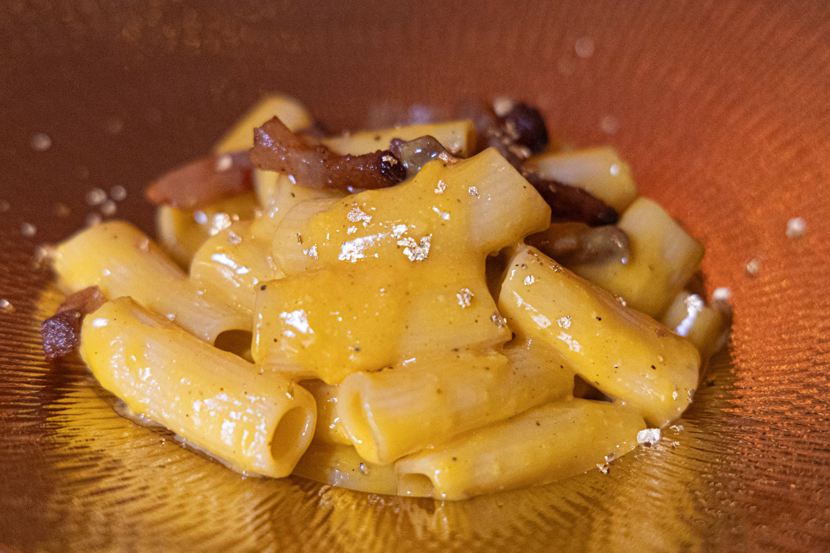 Carbonara, come la cucinano gli chef romani: classica, shakerata, in pizza o hamburger