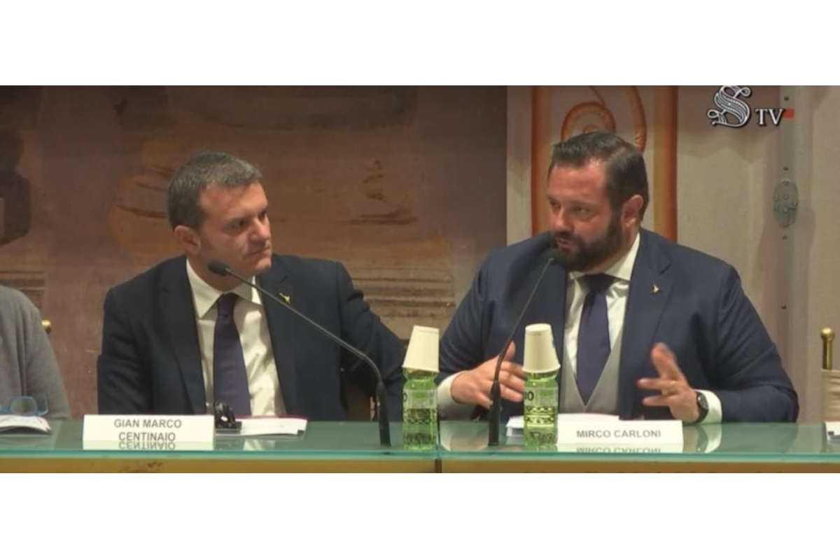 Gian Marco Centinaio e Mirco Carloni (fonte: Facebook) Centinaio: «i risultati della ricerca evidenziano gli effetti positivi del vino per la salute»