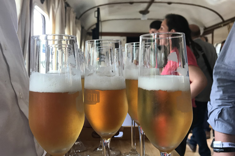 Tra gli obiettivi, l'azzeramento delle emissioni di CO2 (Carlsberg Italia per l'ambiente Dal 2011, 28% di acqua in meno)