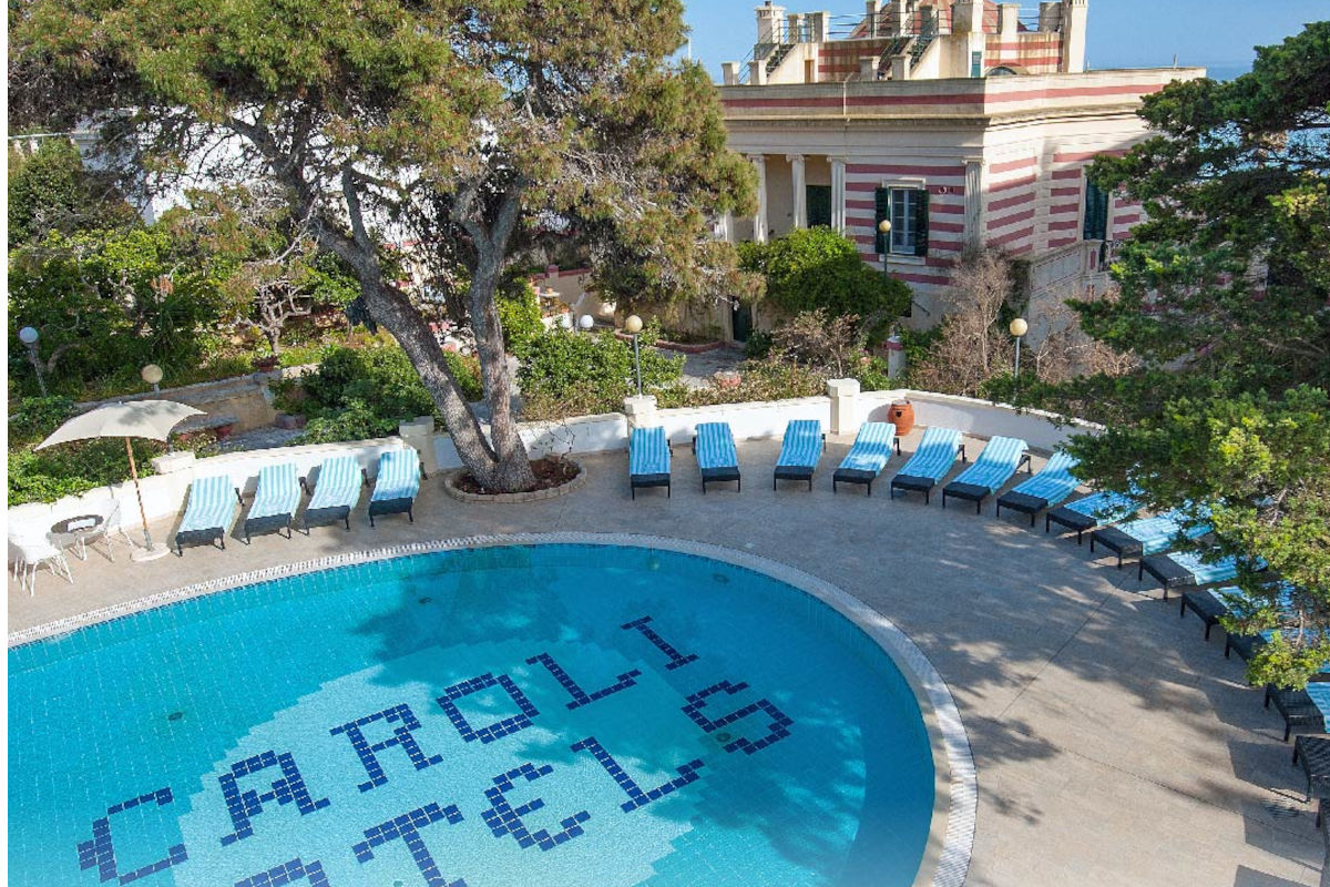 Un'immagine dell'Hotel Terminal, situato a Santa Maria di Leuca (Le), tratta dal profilo Facebook del gruppo Caroli Hotels Il caro bollette colpisce ancora. In Puglia chiude Caroli Hotels