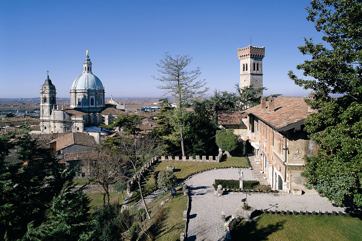 Casa del Podestà Lonato del Garda: una meraviglia tra lago e colline