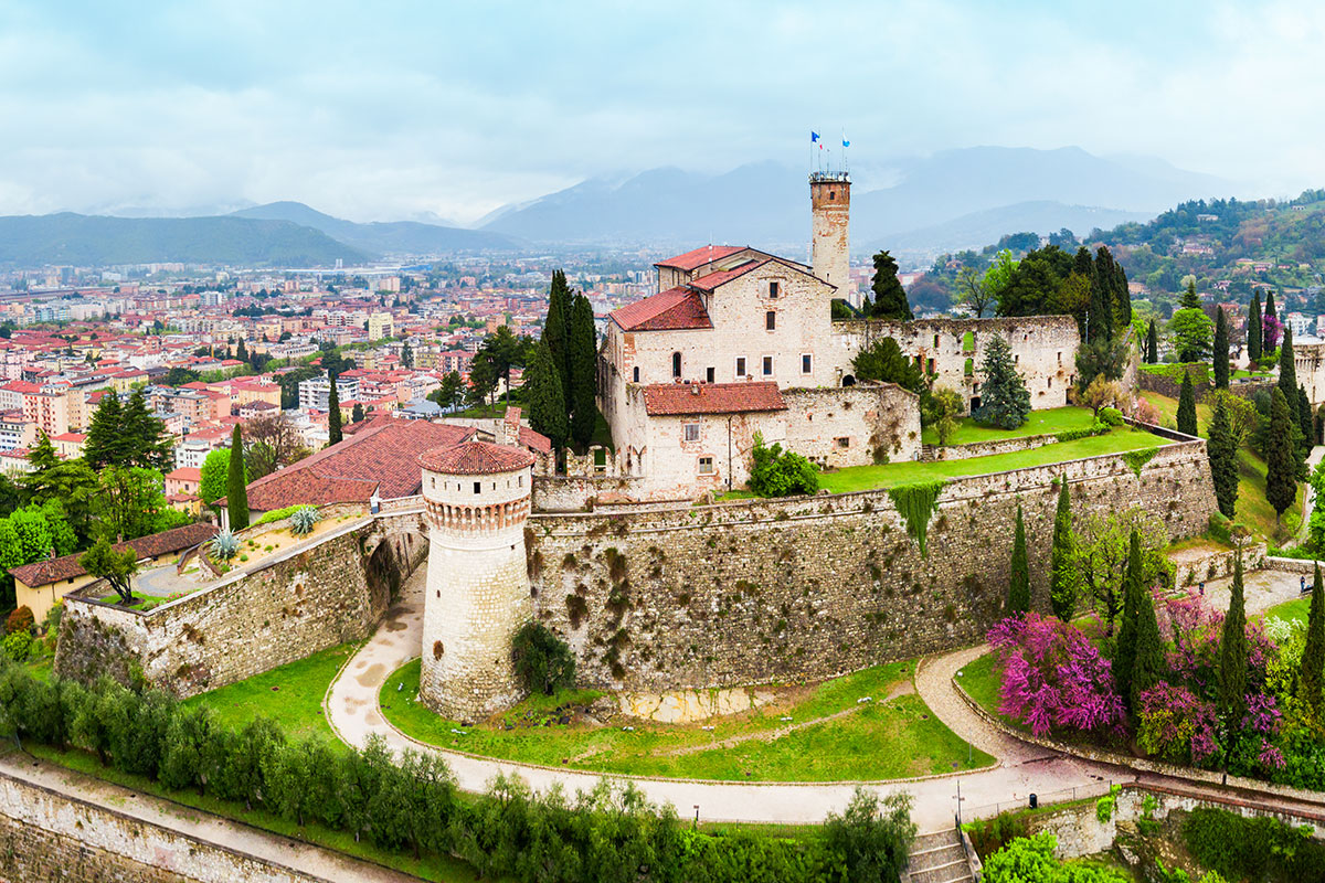 [Capitale della Cultura... a tavola]: la Chiesa di San Giuseppe, il Castello e la Persicata