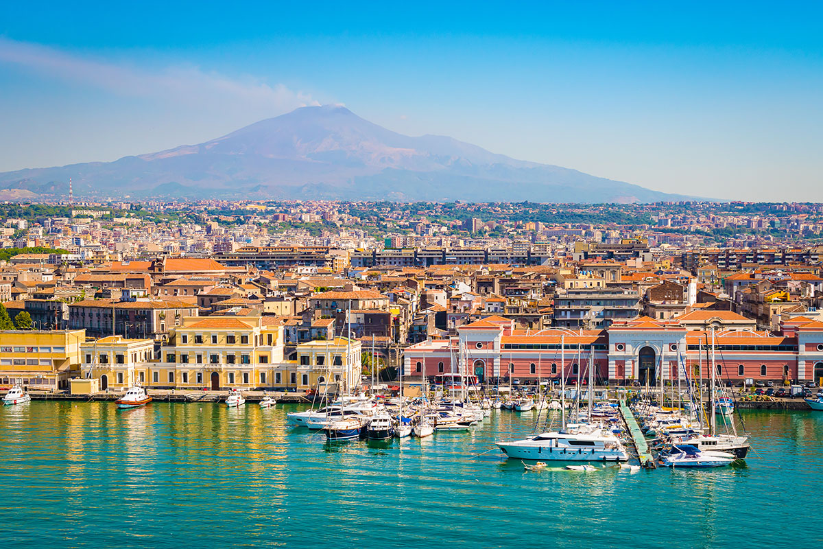 Catania Sicilia, pienone a luglio e agosto. Si spera in un roseo settembre nonostante il giallo