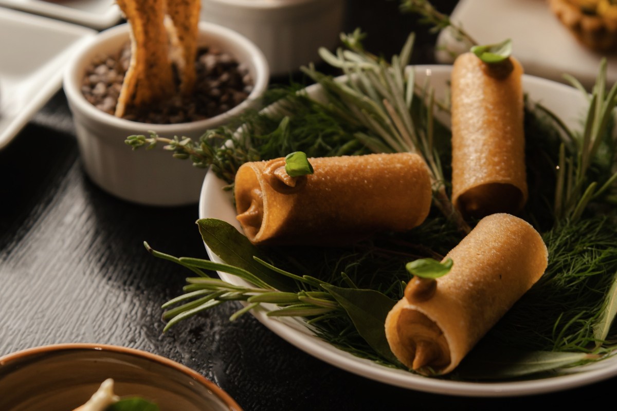 Gli chef Parisi e Valbuzzi incantano in una cena a quattro mani al Filario 