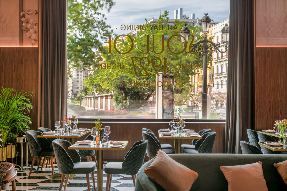 Un tuffo nell'eleganza senza tempo al Grand Hotel Centenari di Valencia Un tuffo nell'eleganza senza tempo al Grand Hotel Centenari di Valencia