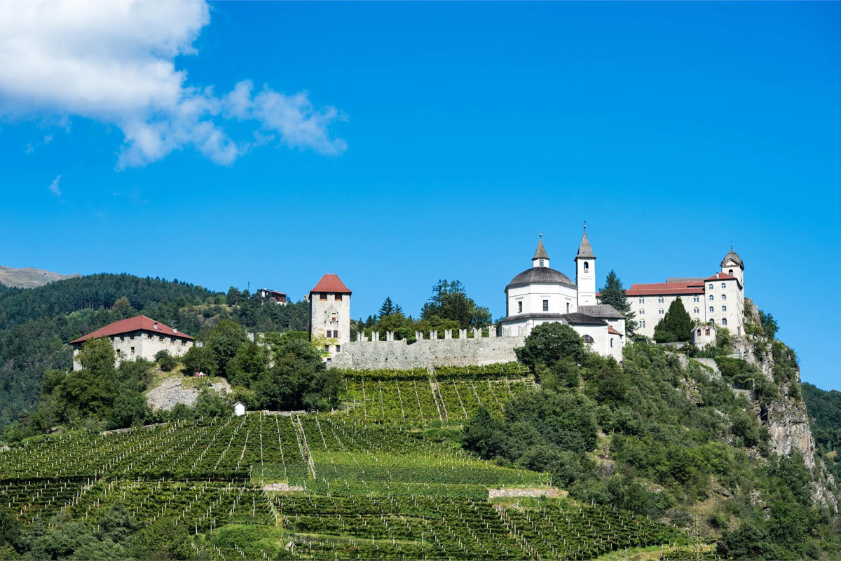 Chiusa e dintorni: tra passeggiate, malghe e vini bianchi da degustare