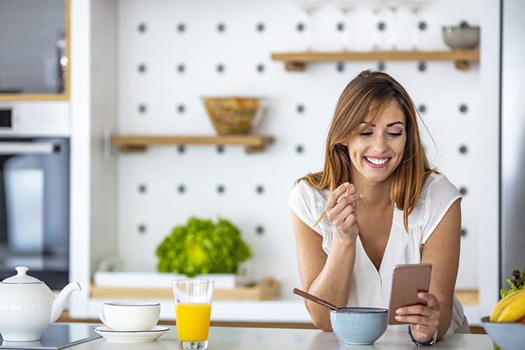 La colazione? Un quinto degli italiani la fa in piedi e di corsa