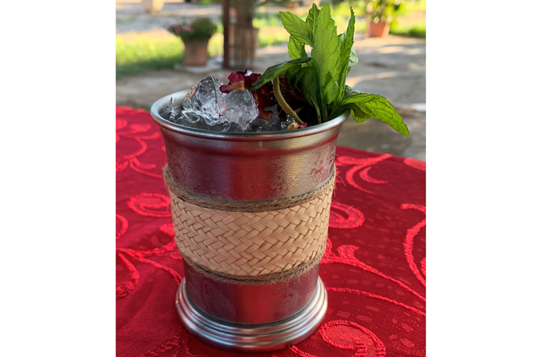 Il cocktail secondo classificato di Luca Ciccacci (Concorso Abi del Centro ItaliaUgo Barbi vince con Passion Dream)