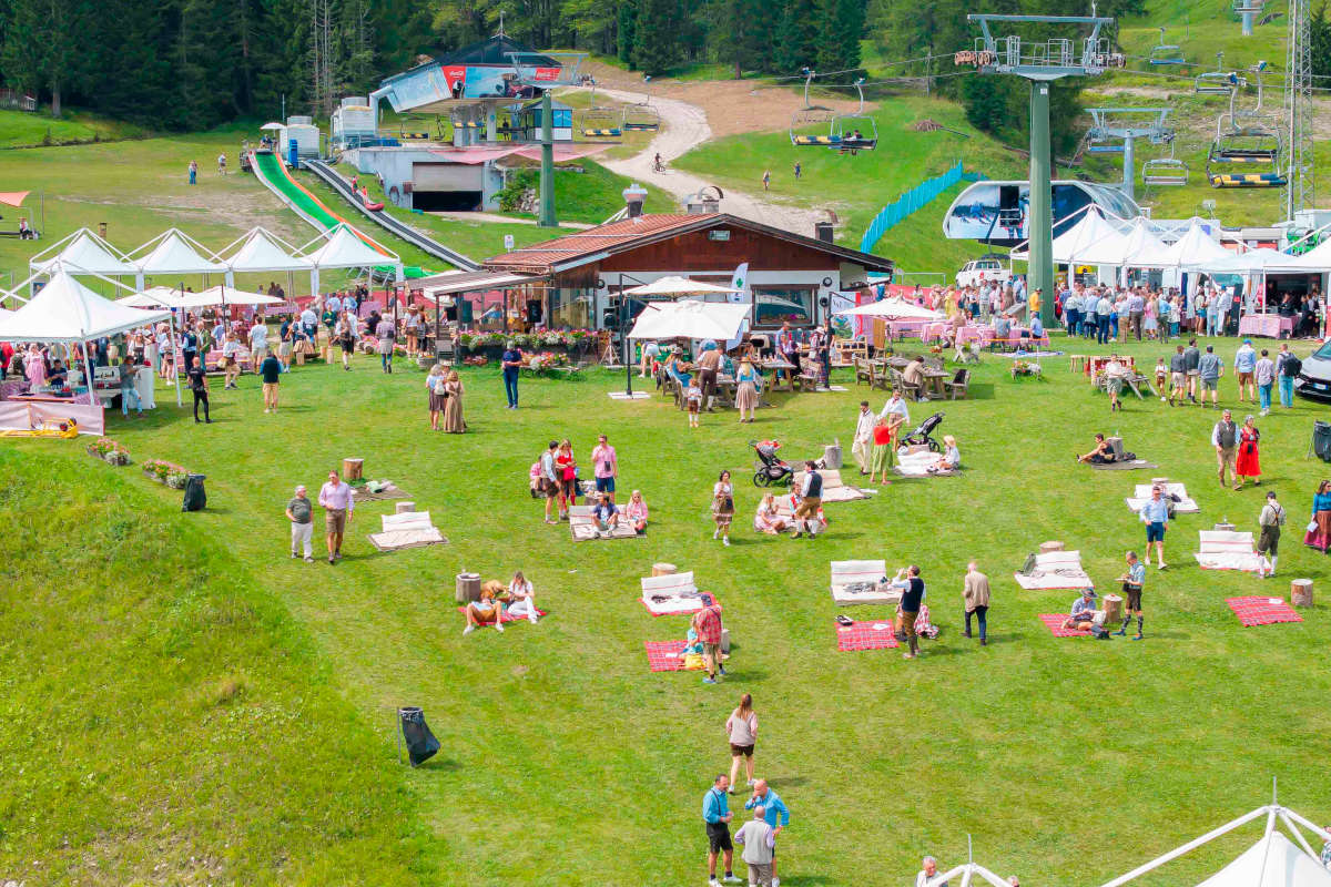 Cucina e sostenibilità in alta quota: trionfa la 15ª edizione di Cortina Summer Party