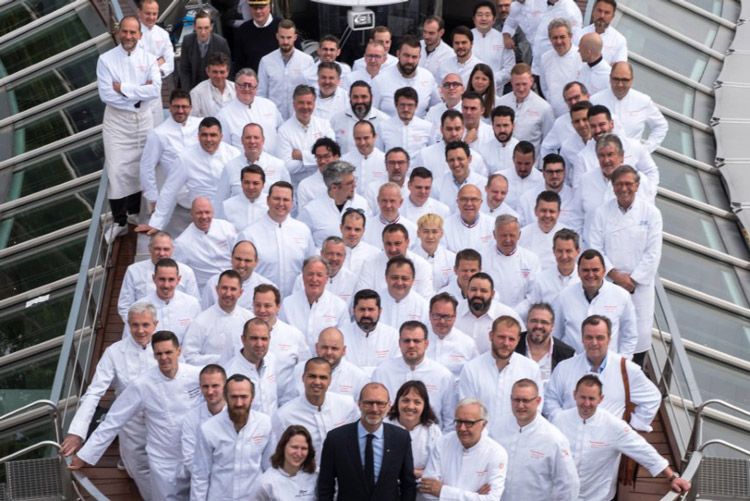 I cuochi di Les Collectionneurs a Parigi (I cuochi Les Collectionneurs s'interrogano sulle sfide del futuro)